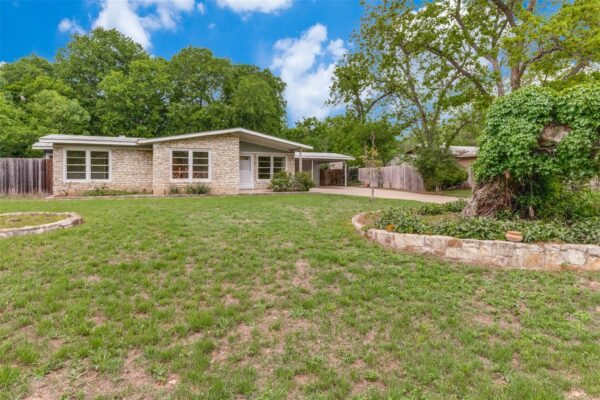 11504 Oakwood Dr, Austin
