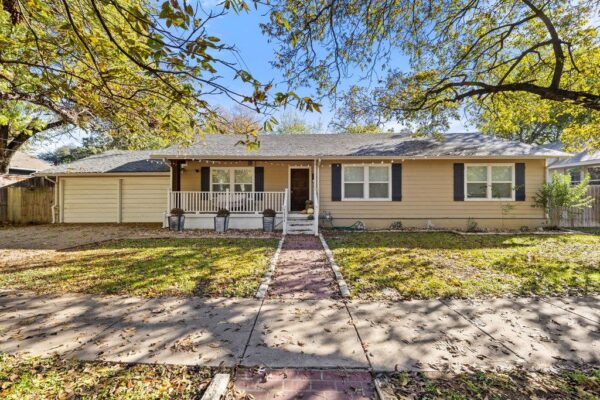 1221 S Austin Ave, Georgetown