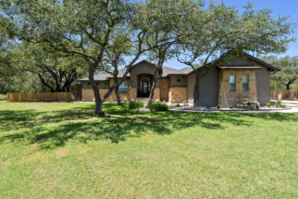 126 Foxwood Trl, Marble Falls