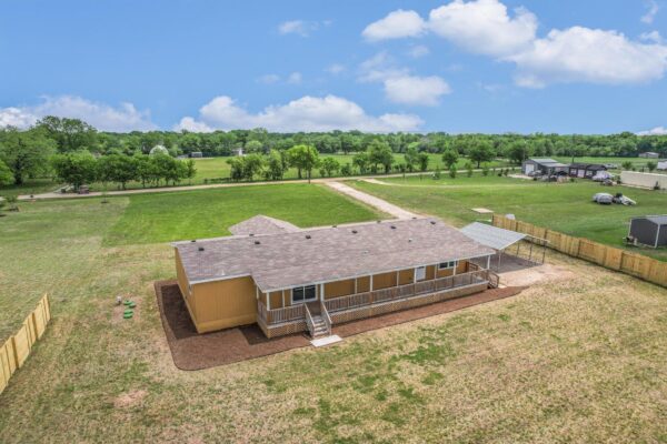 202 Lazy River Ln, Elgin