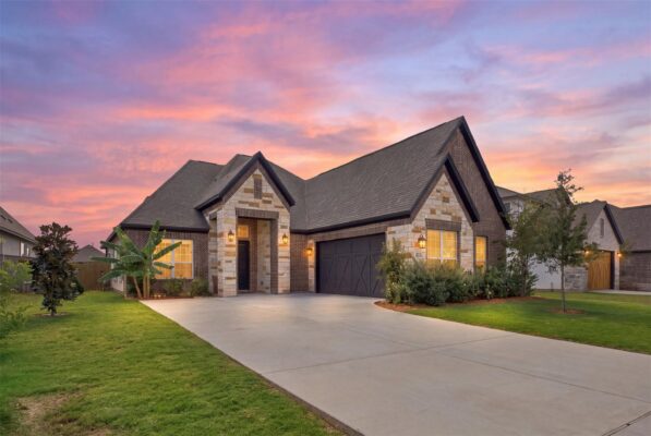 17413 Autumn Falls Dr, Manor
