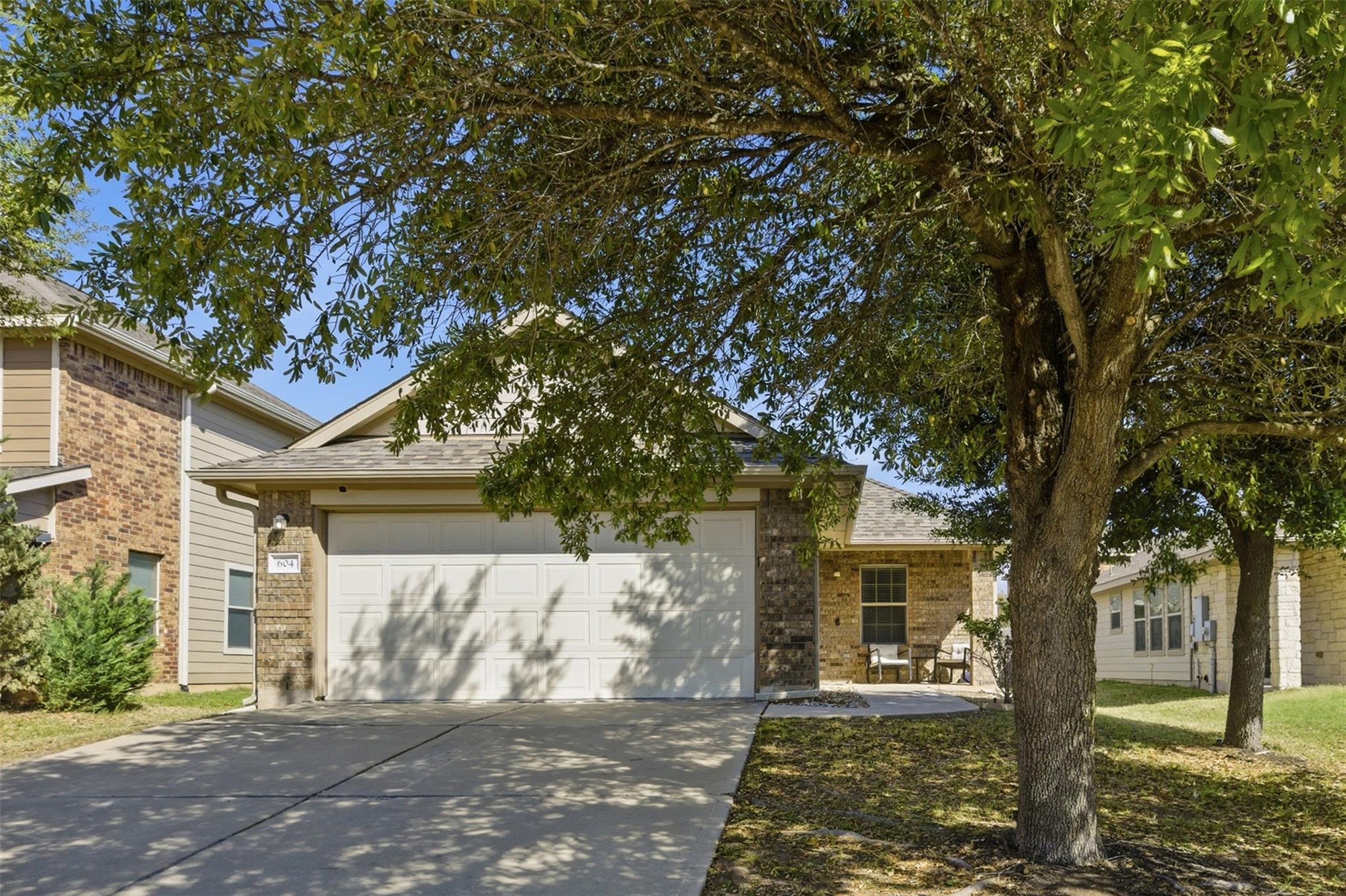 604 Mourning Dove Ln, Leander