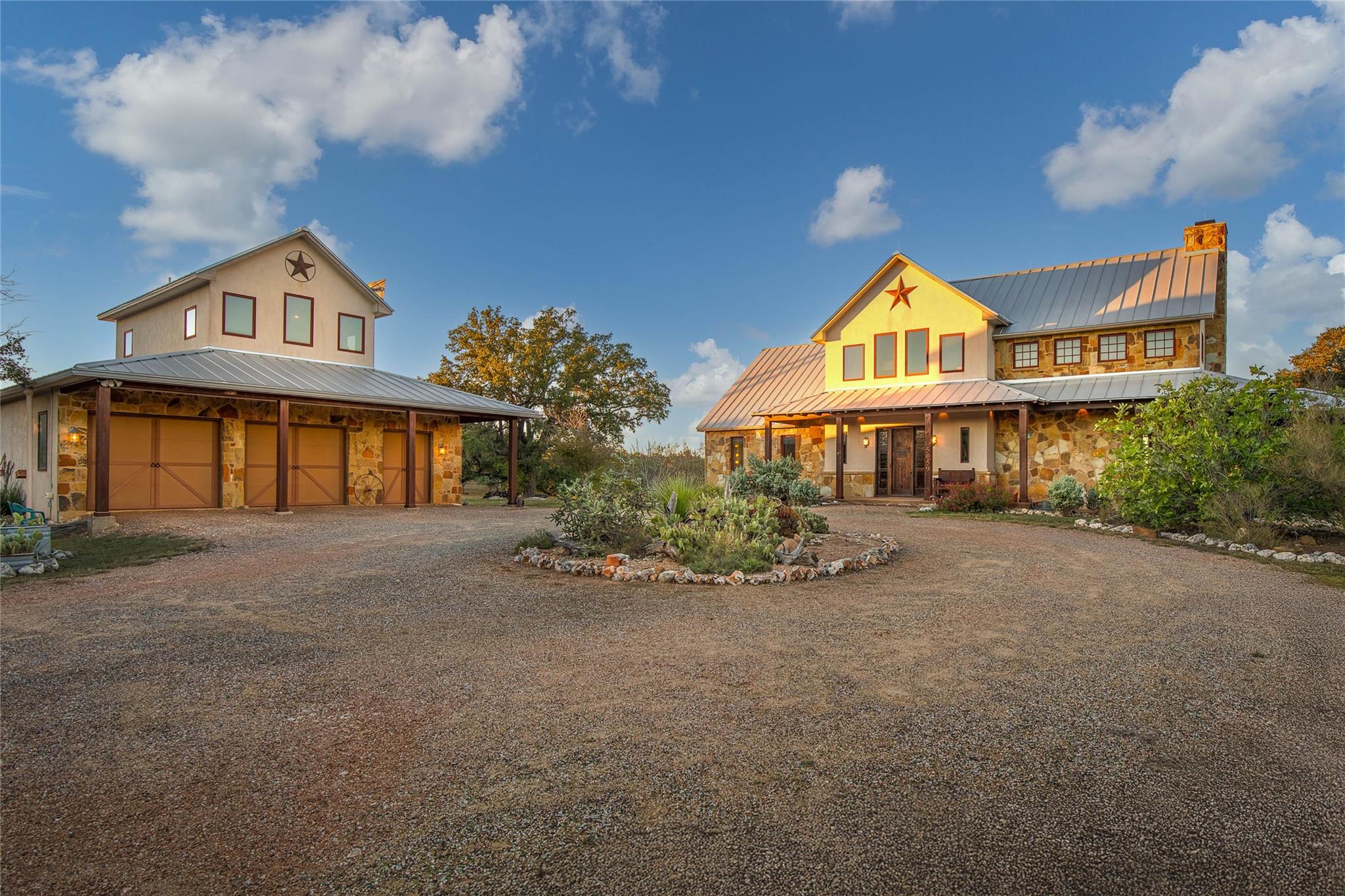 5059 Trainer Wuest Rd, Blanco, TX 78606