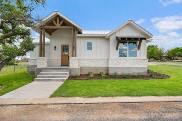 501 Ranchview Dr, Johnson City