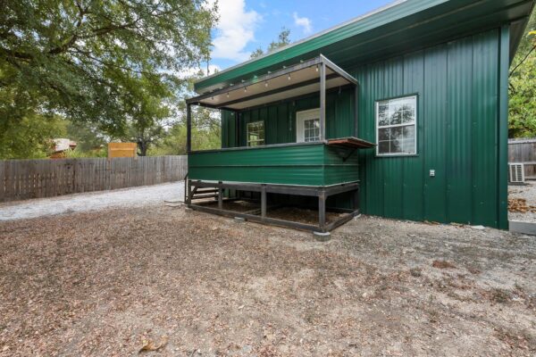 10614 Sunny Ln, Jonestown