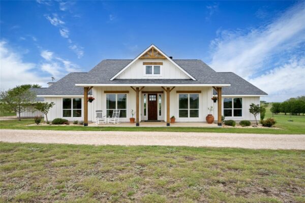 1854 County Road 464 None, Elgin