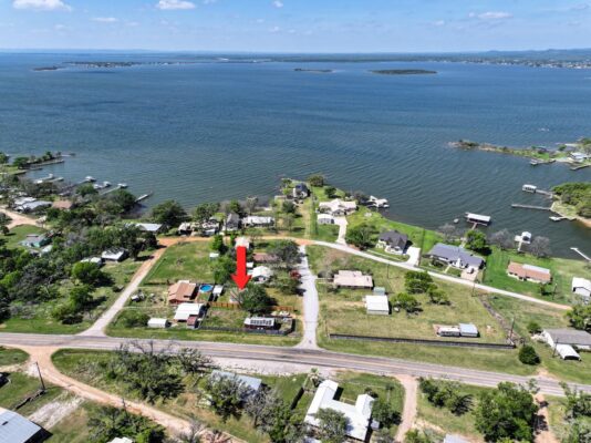 103 Chism St, Burnet