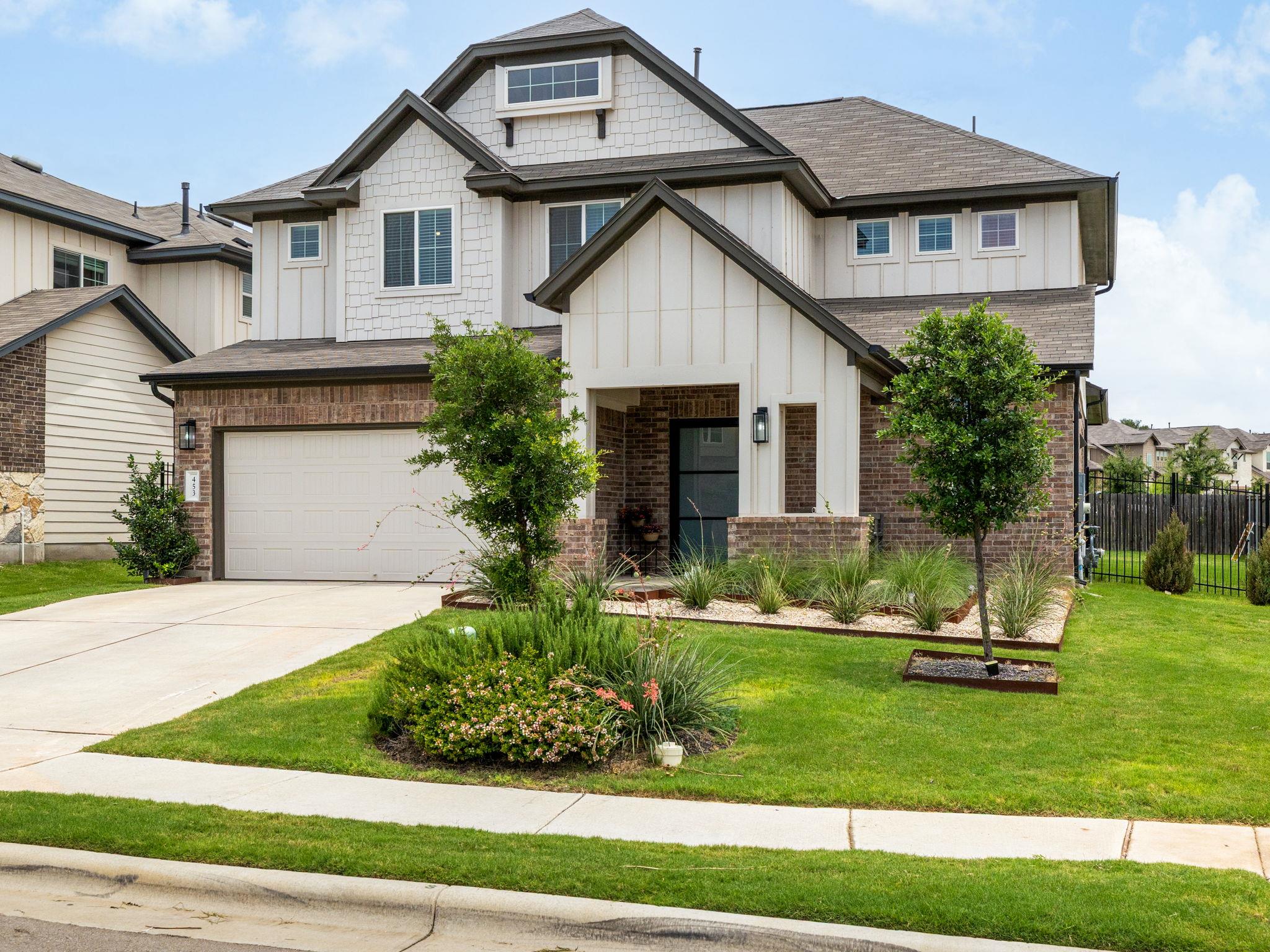 453 Arrowhead Vine St, Leander