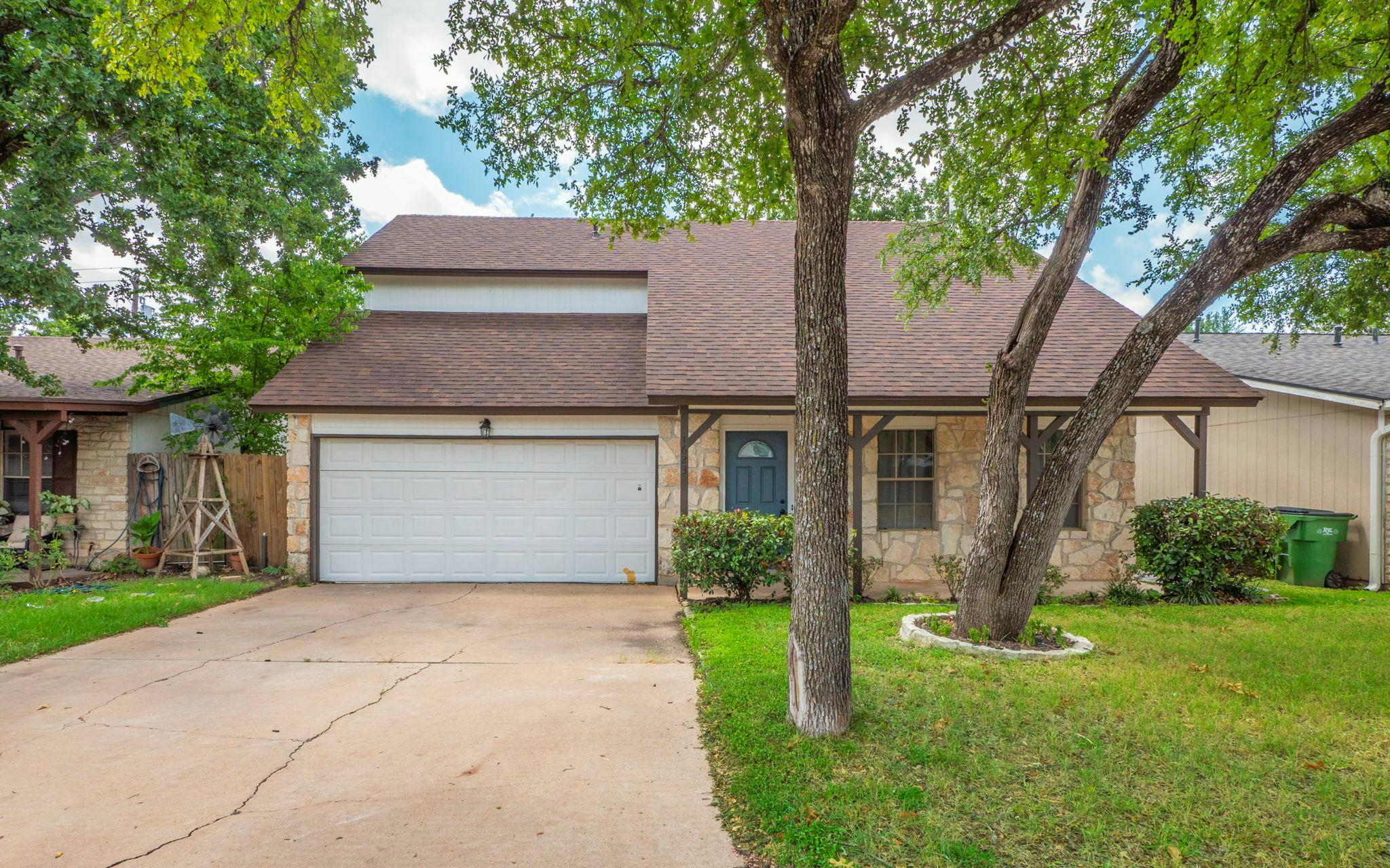 1623 Peachtree Valley Dr, Round Rock