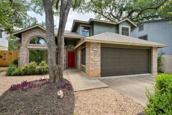 12810 NW Blackfoot Trl, Austin
