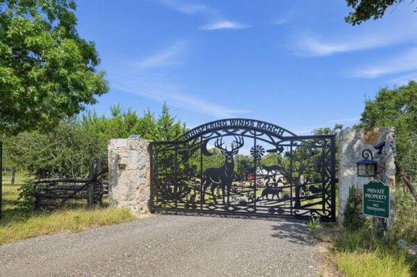 328 Himmel Rd, Fredericksburg