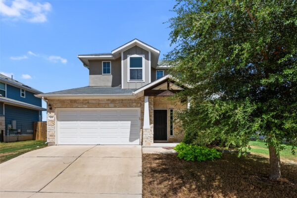 104 Cates Cv, Elgin
