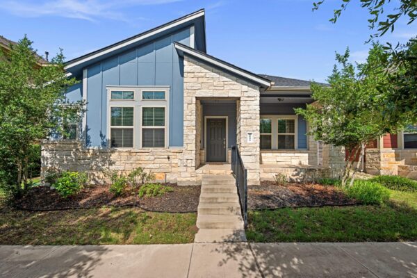 8800 Slater Dr, Austin