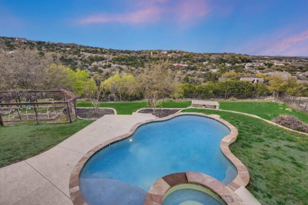 4408 Blacksmith Cv, Spicewood