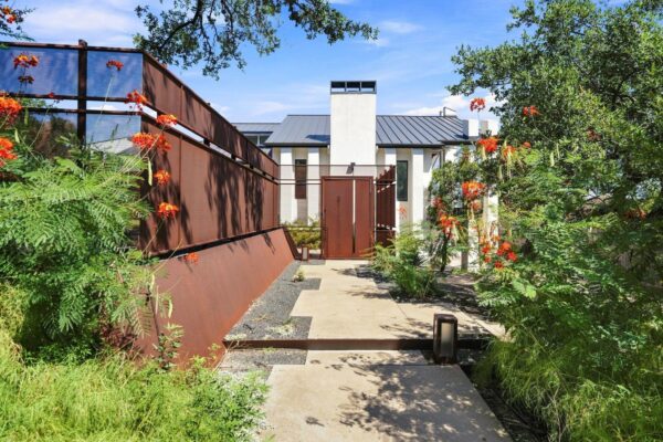 2100 Headwater Ln, Austin
