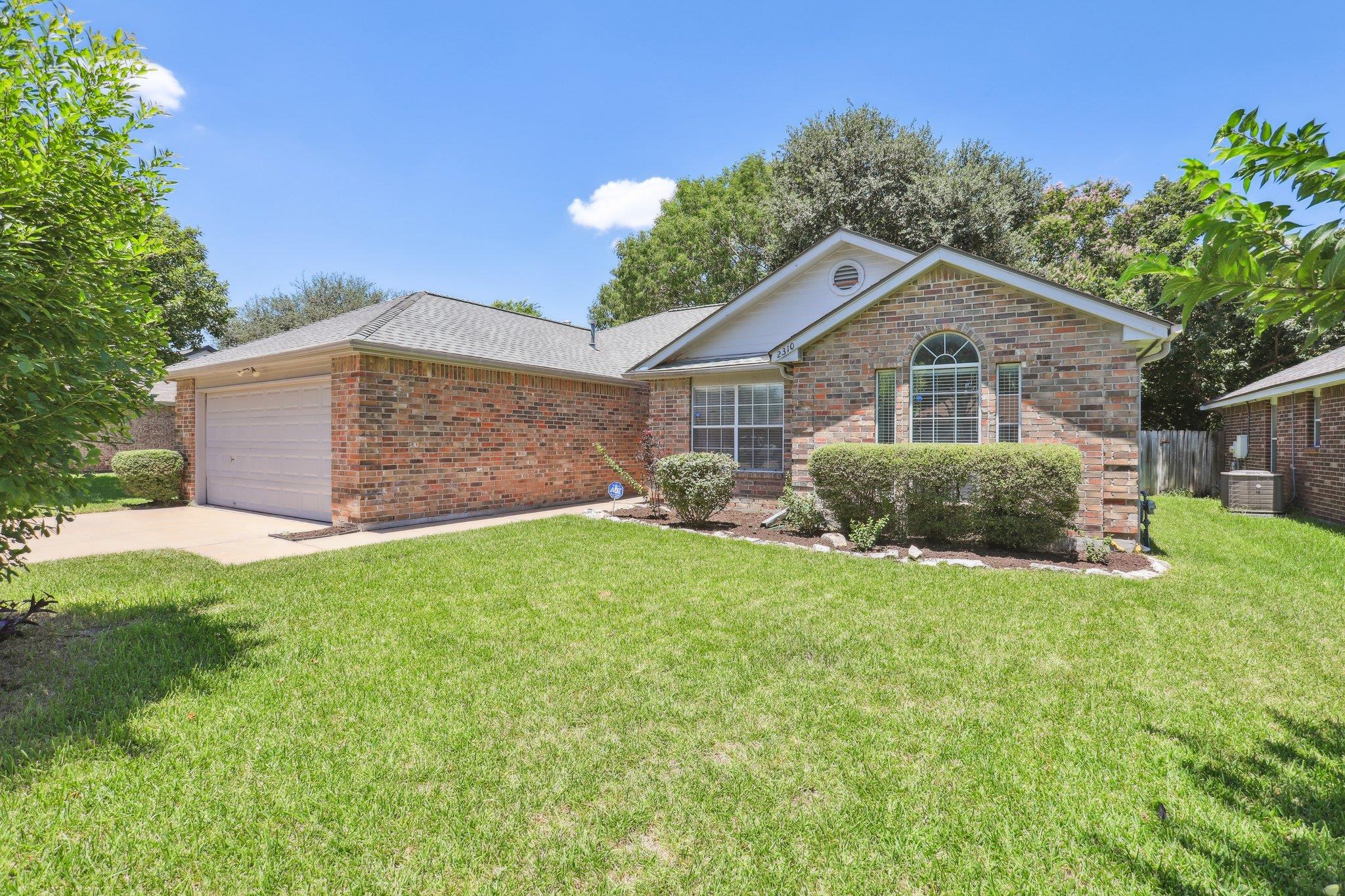 2310 Sycamore Trl, Round Rock