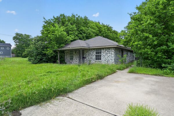 1003 S 4th St, Temple