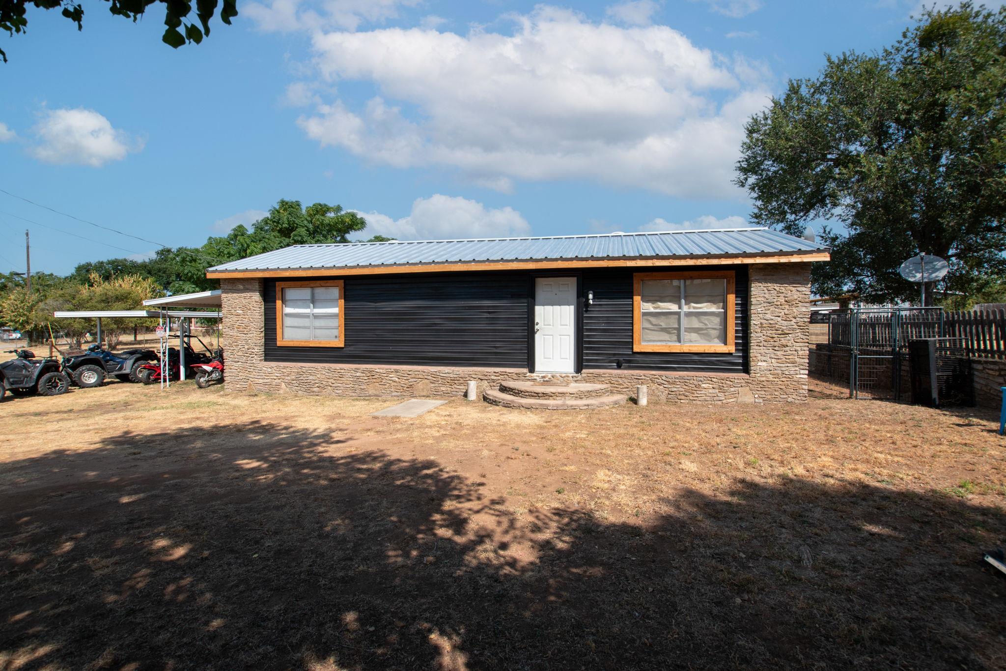 817 Ridgeway None, Tow, TX 78672