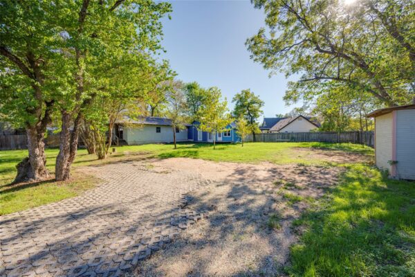 2713 Sweeney Ln, Austin