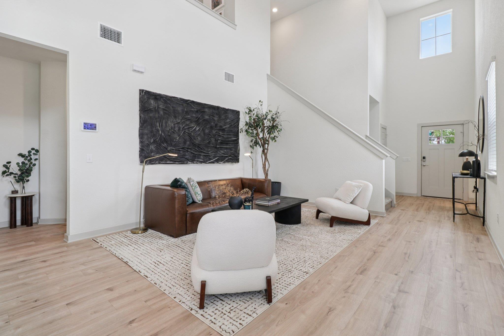 220 Merrick Rd, Georgetown
