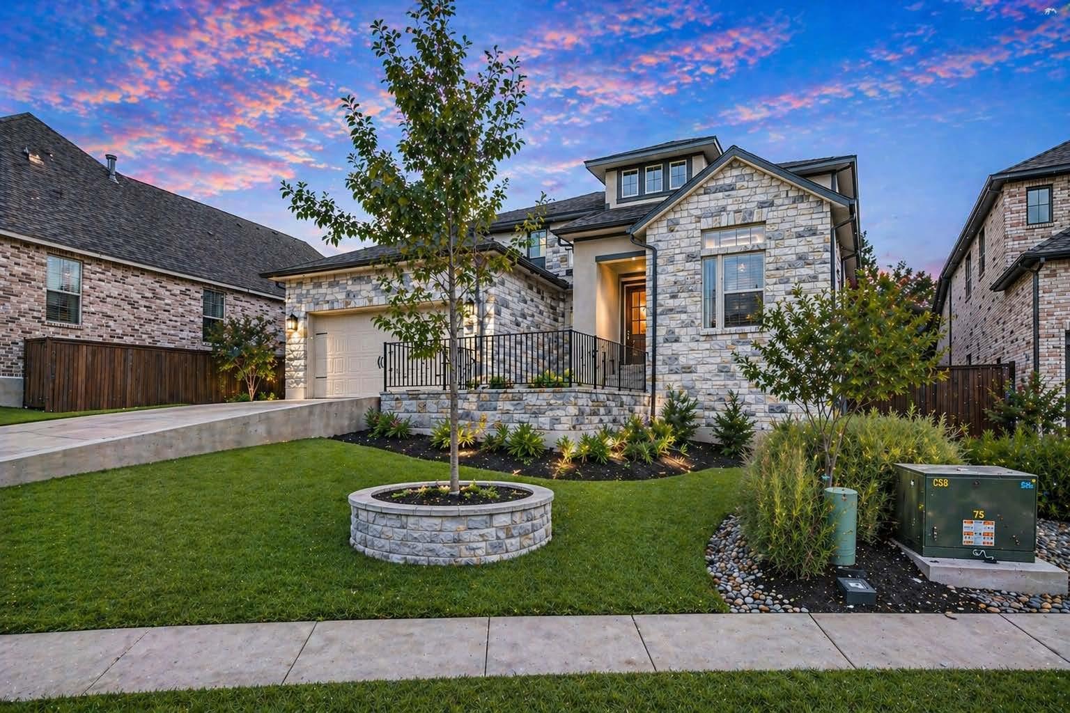 933 Donna Roland Ct, Leander, TX 78641
