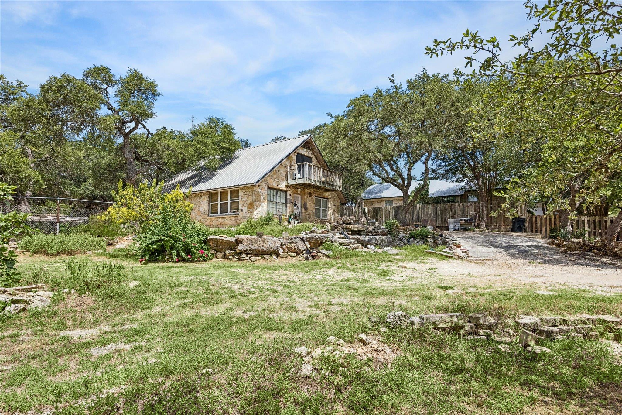 180 Donna Dr, Wimberley, TX 78676