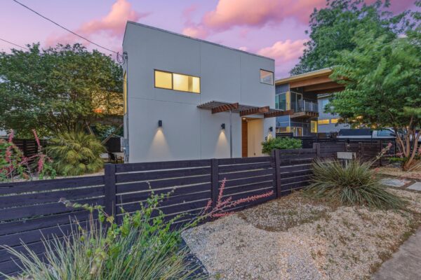 1606 Salina St, Austin