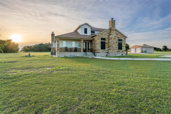 1224 Hidden Springs Dr, Salado
