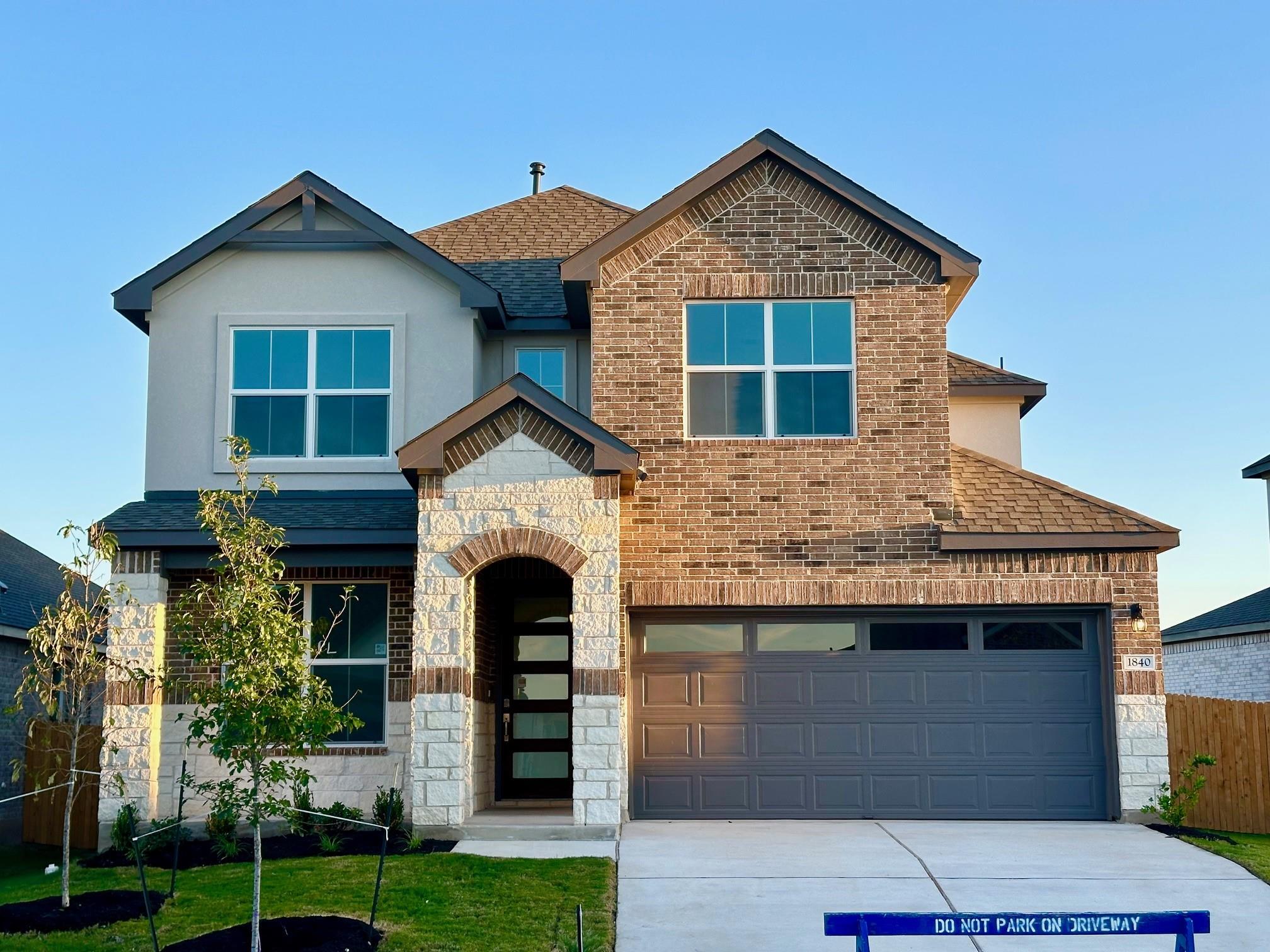 1840 Crooked Creek St, Leander