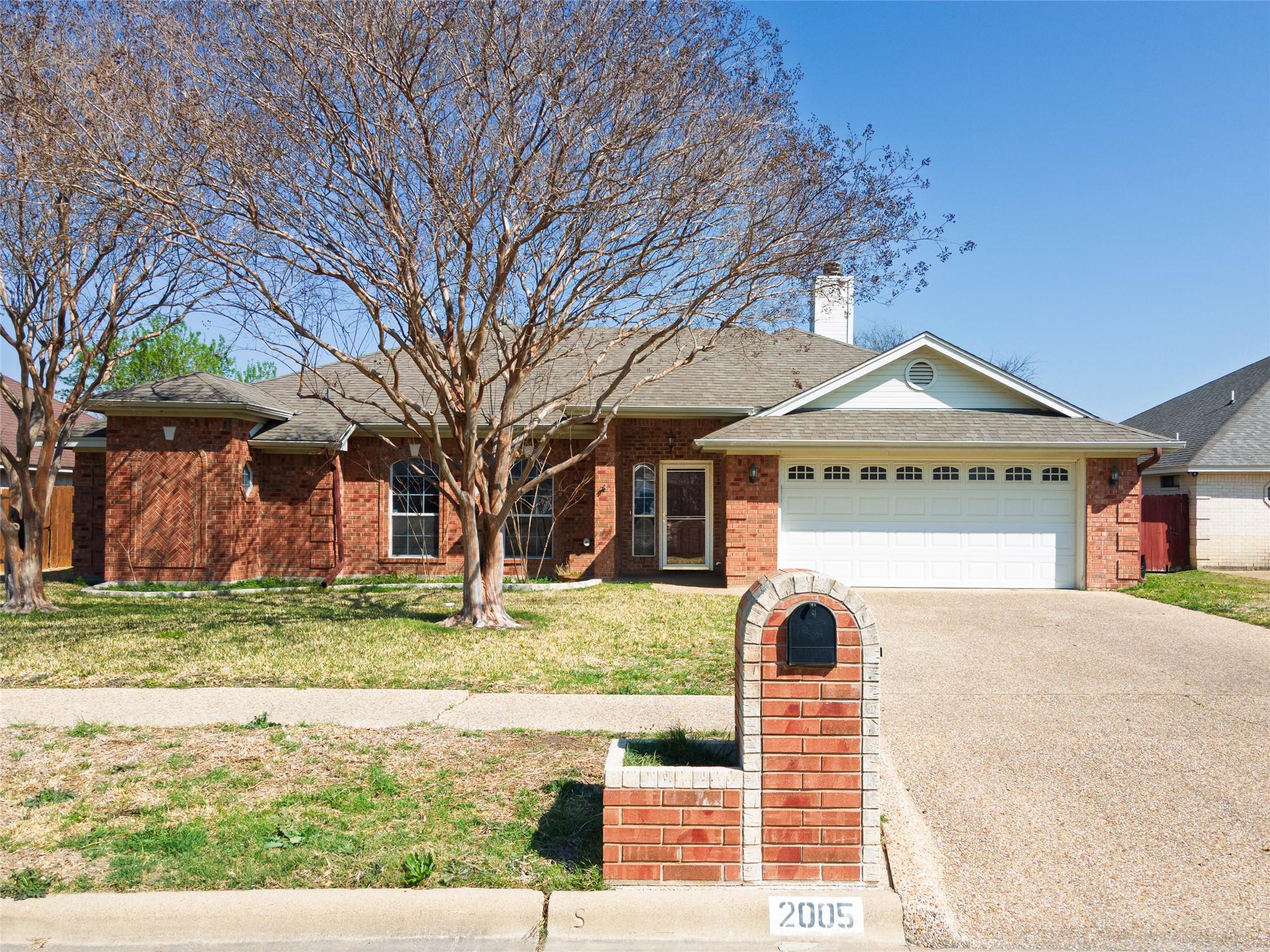 2005 Excel Dr, Killeen, TX 76542