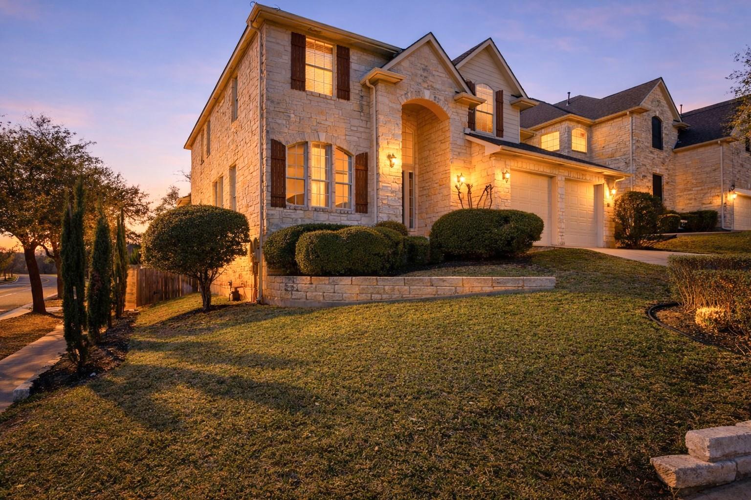 9400 Savannah Ridge Dr, Austin