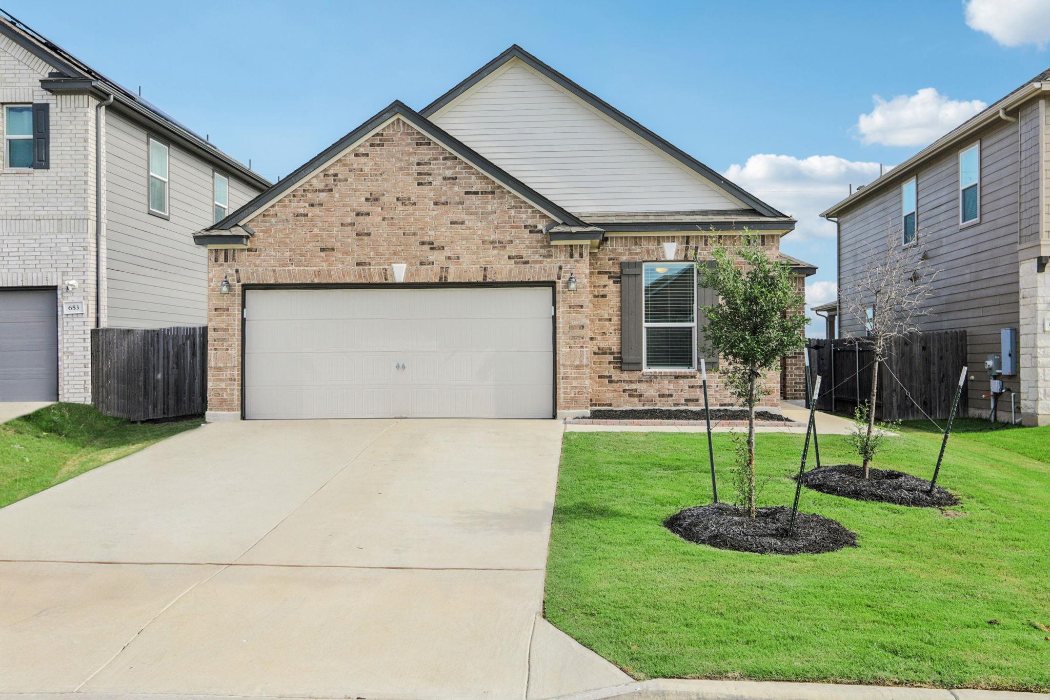 657 Bailey Park Dr, Jarrell, TX 76537