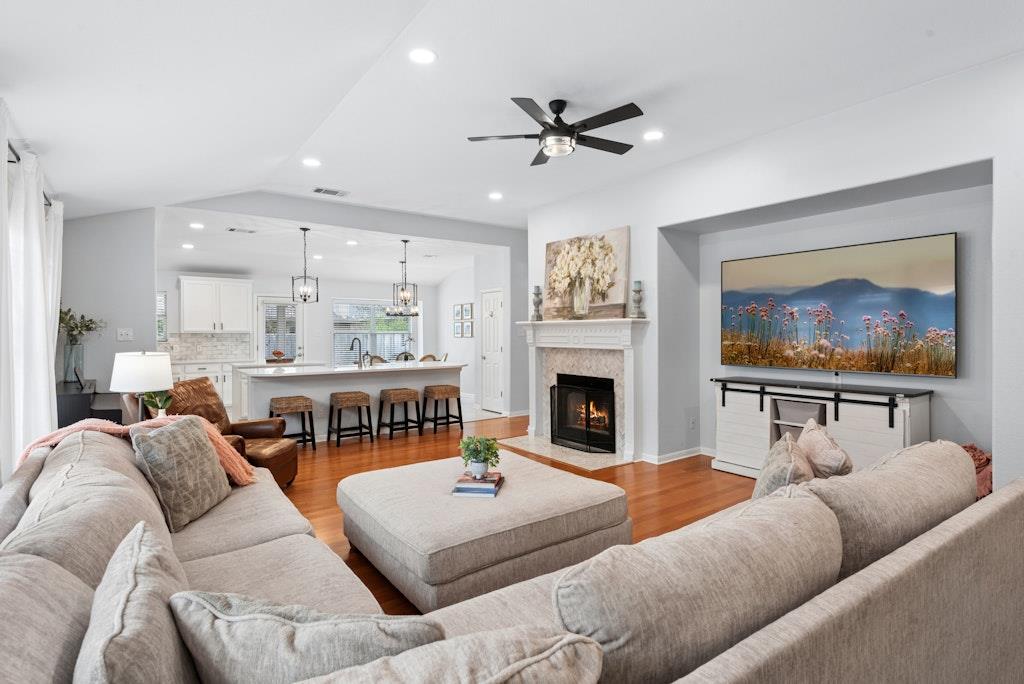 2709 Tumbling River Dr, Leander