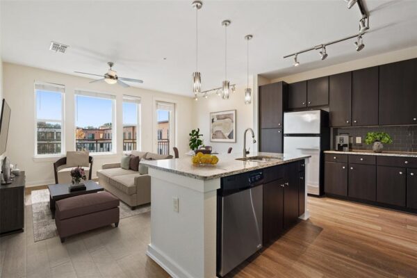 1900 Barton Springs Rd #5007, Austin