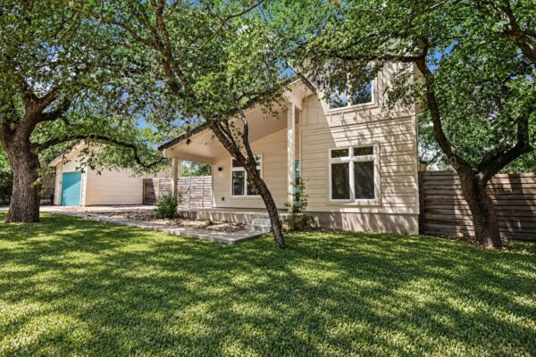 2302 Quanah Parker Trl, Austin