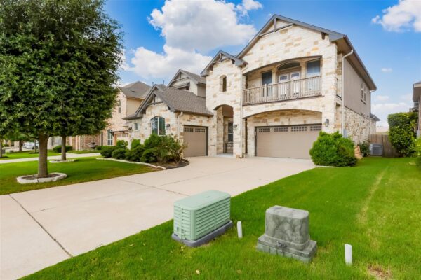 2217 Cactus Valley Dr, Leander