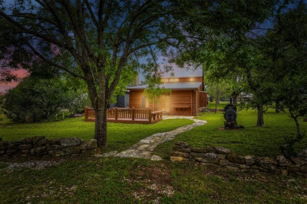 204 Topspin Dr, Spicewood