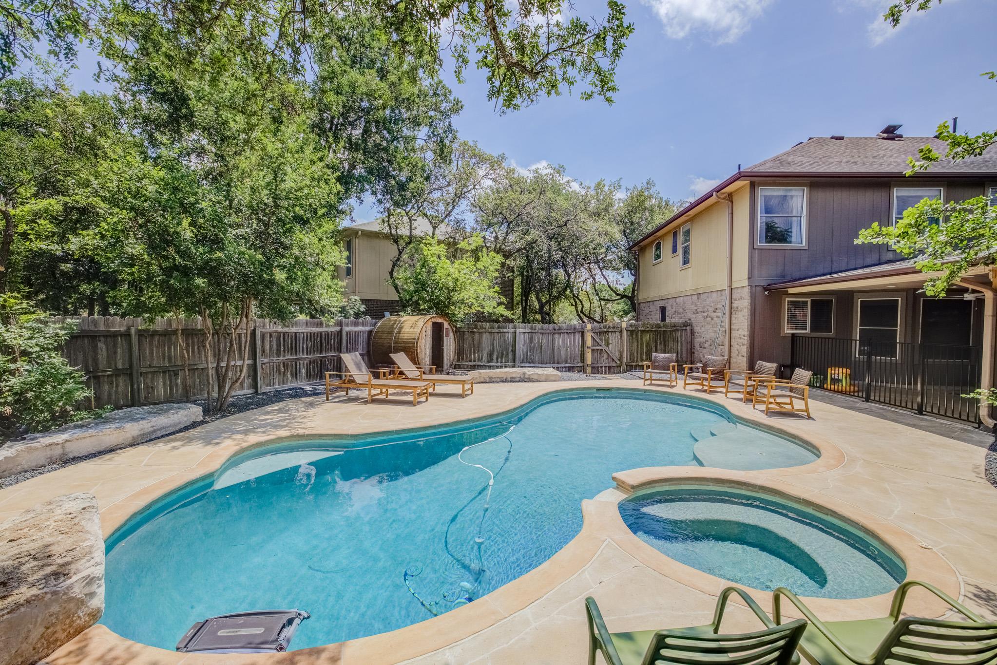 4632 Moose Dr, Austin, TX 78749