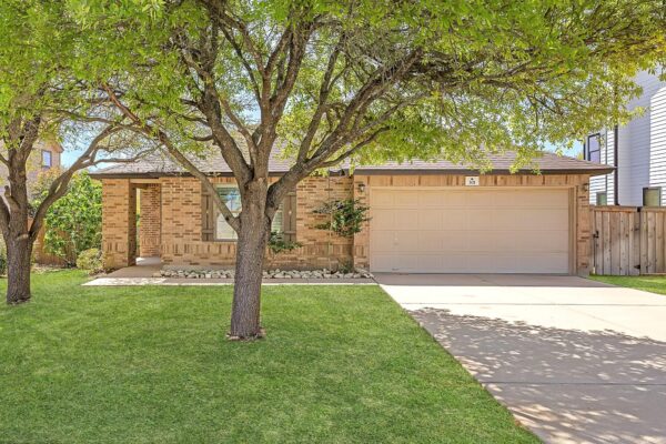 301 Wildwood Dr, Georgetown