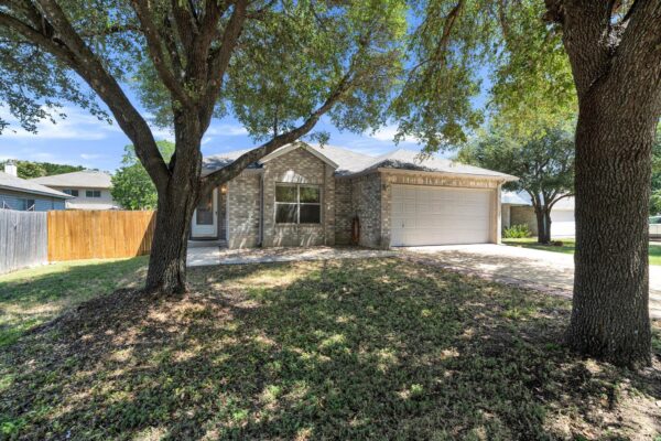 3602 Meadow Park Dr, Round Rock