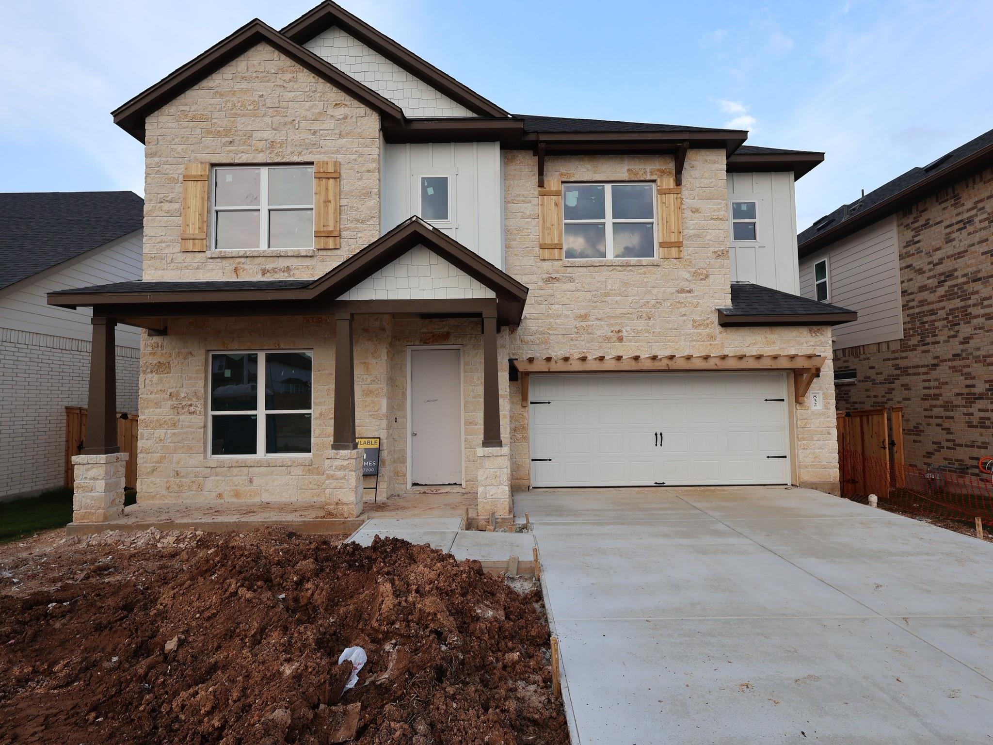 832 Purmela St, Leander