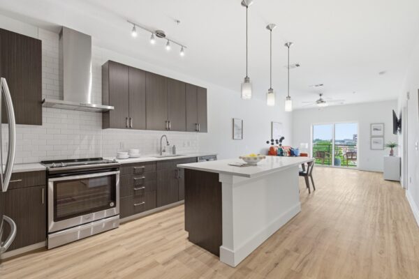 6444 Burnet Rd #403, Austin