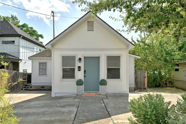 2107 Chicon St, Austin