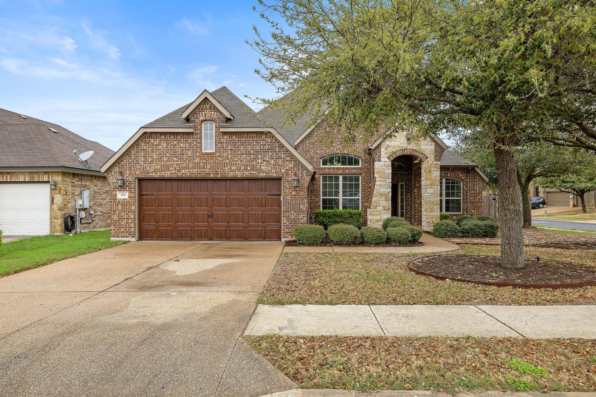 100 Rhinestone Cv, Liberty Hill, TX 78642