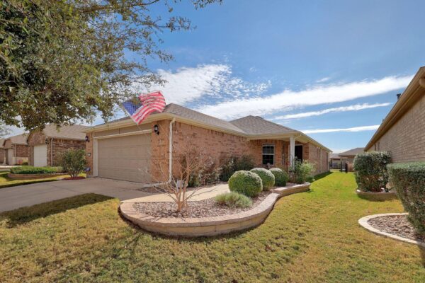 504 Hereford Ln, Georgetown
