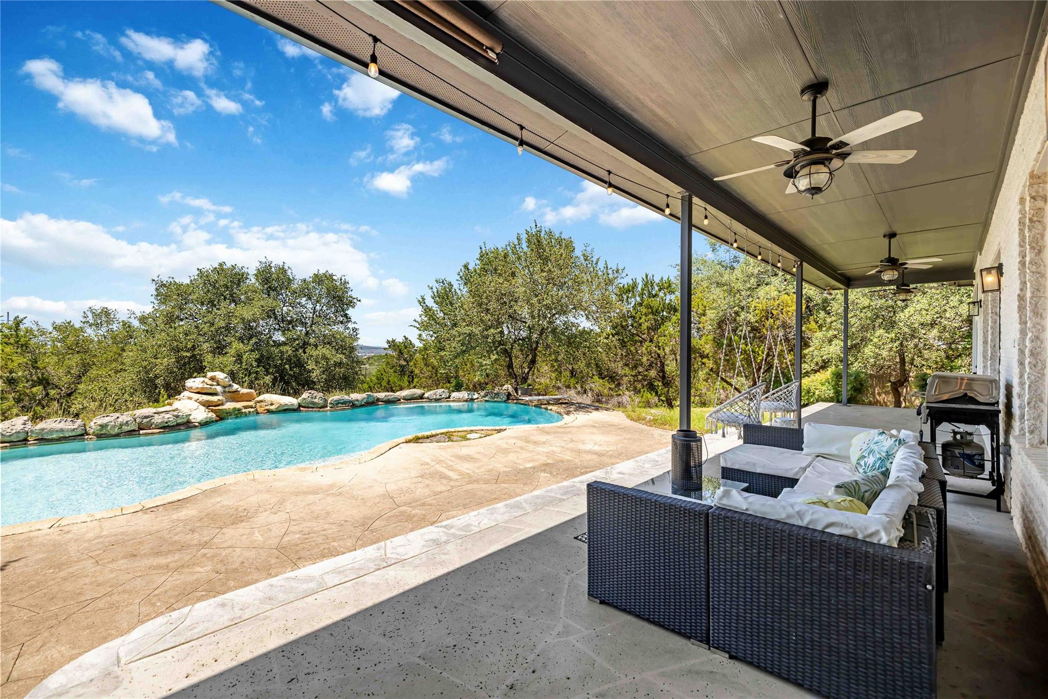 3400 Serene Hills Ct, Austin, TX 78738