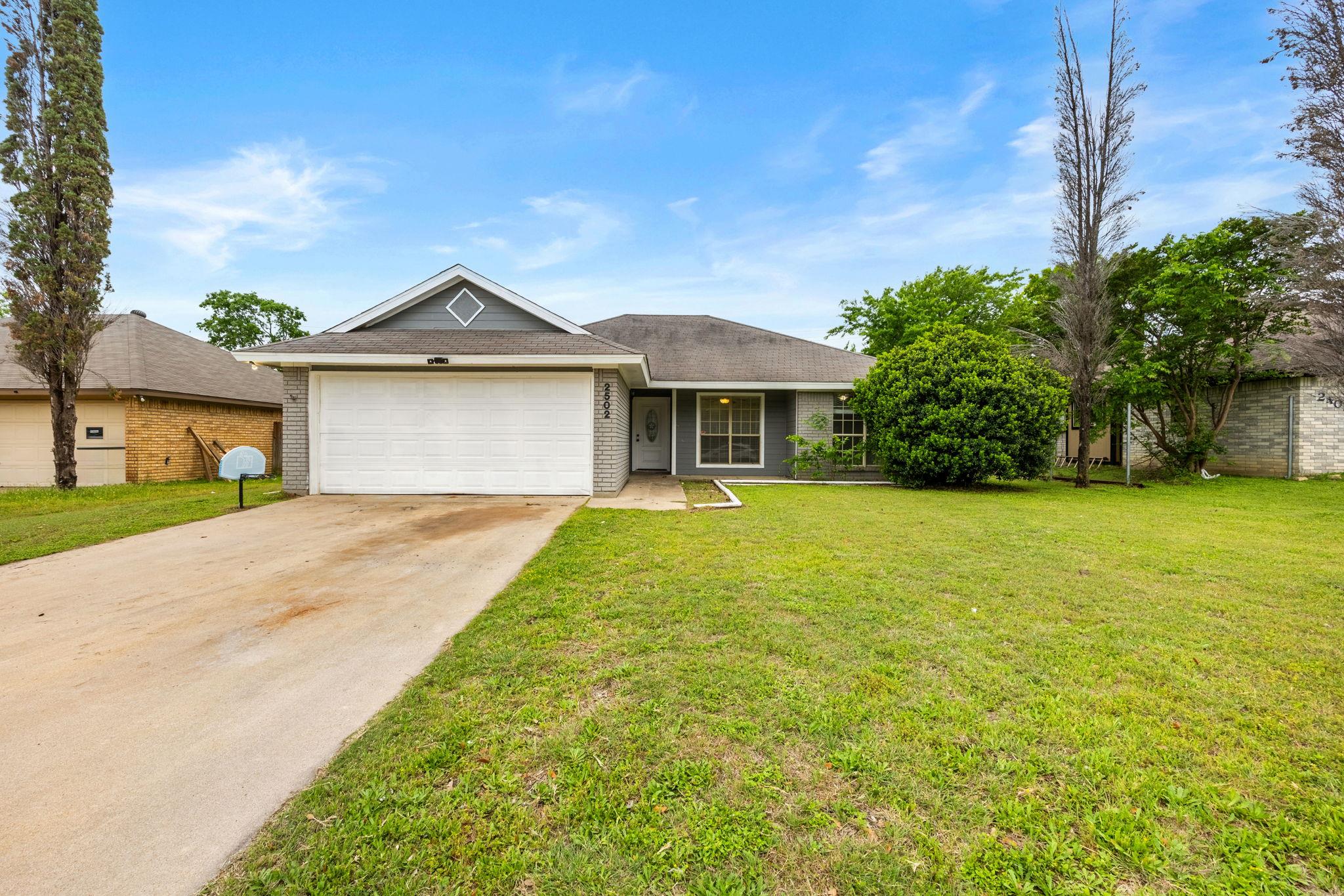 2502 Coach Dr, Killeen, TX 76543