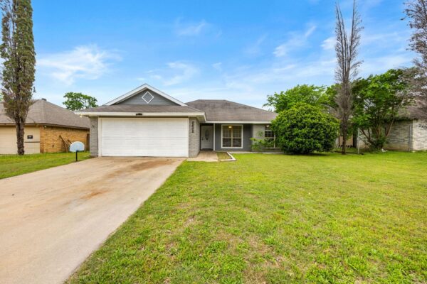 2502 Coach Dr, Killeen