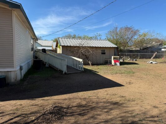 632 Academy St B St, Blanco