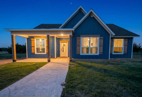 104 Donnie Dr, Lampasas